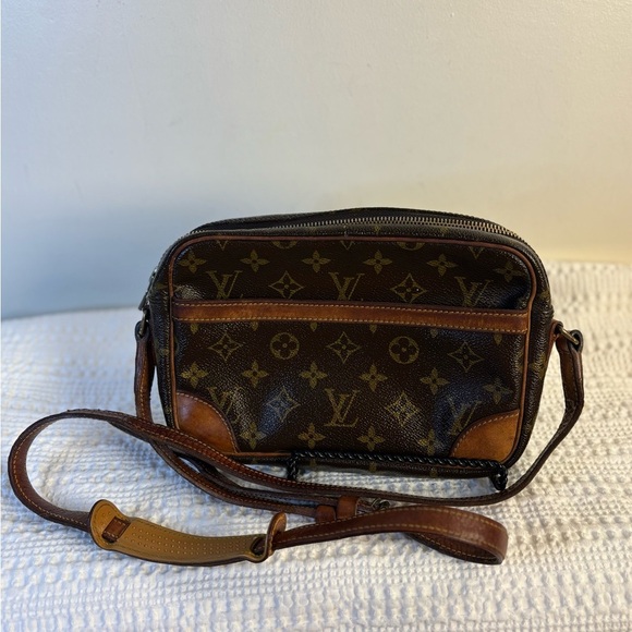 Louis Vuitton Brown Leather Trocadero 27 Shoulder Bag Monogram - Picture 2 of 11